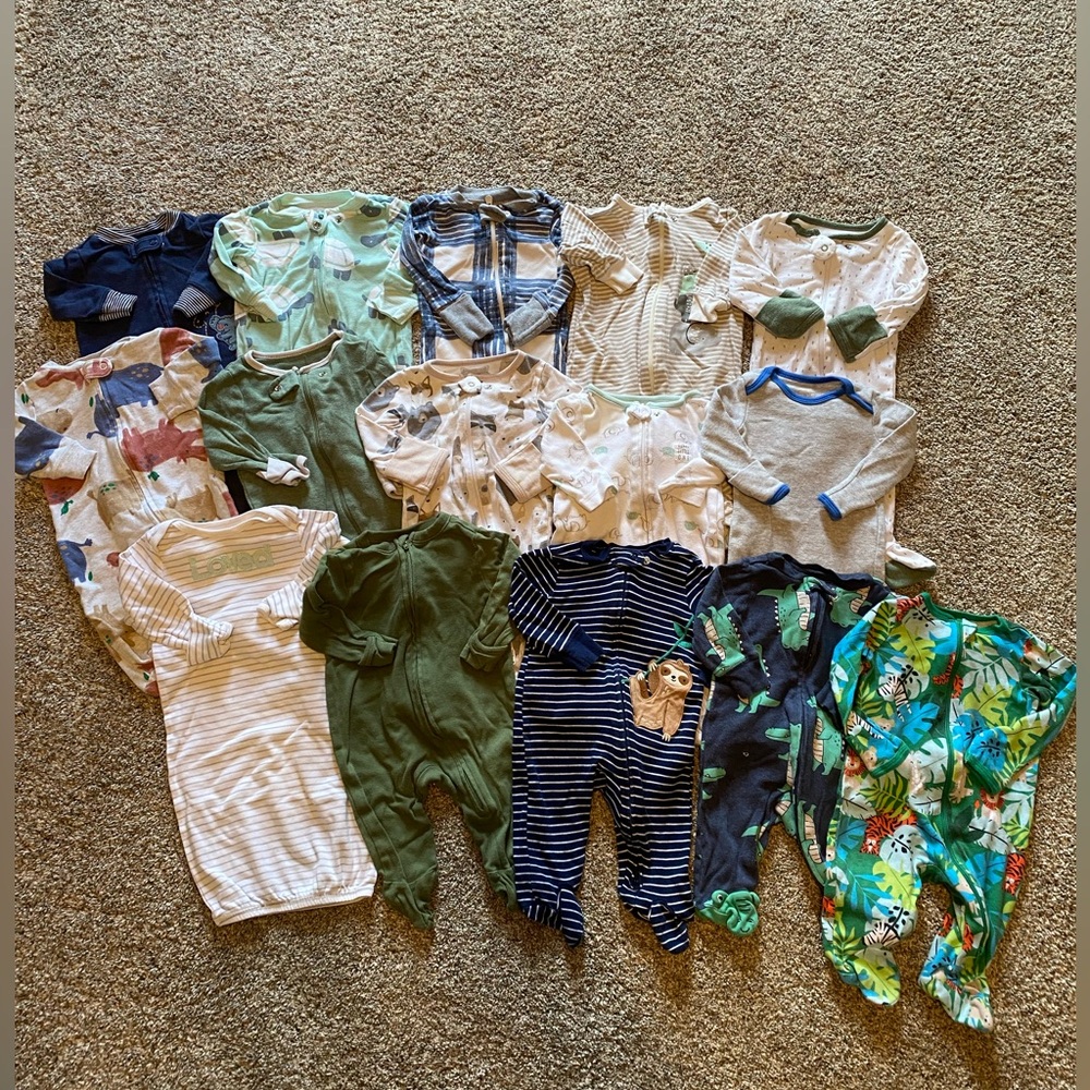 Baby boy neutral 0-3 month pajama bundle